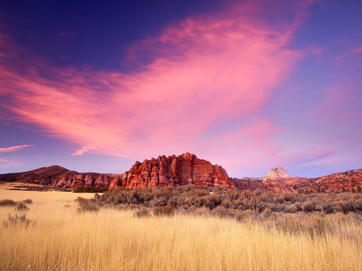Krajobrazy - Sandstone-Formations-at-Sunset,-Zion-National-Park,-Utah.jpg